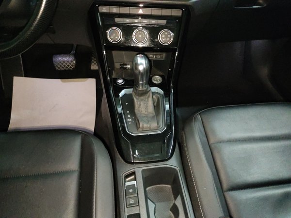 Volkswagen T-Roc 2021, 60300 км, за 13423 USD - фото 17