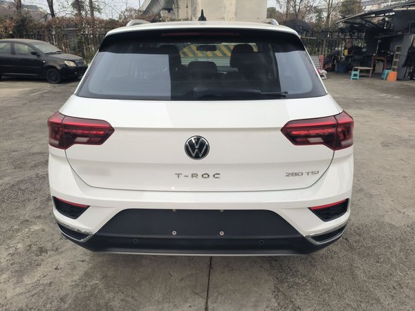 Volkswagen T-Roc 2021, 62400 км, за 10881 USD - фото 6