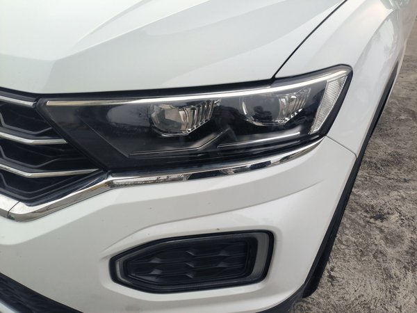 Volkswagen T-ROC 2021 280TSI DSG Two-Wheel Drive Elite Connect Edition, 2021 года