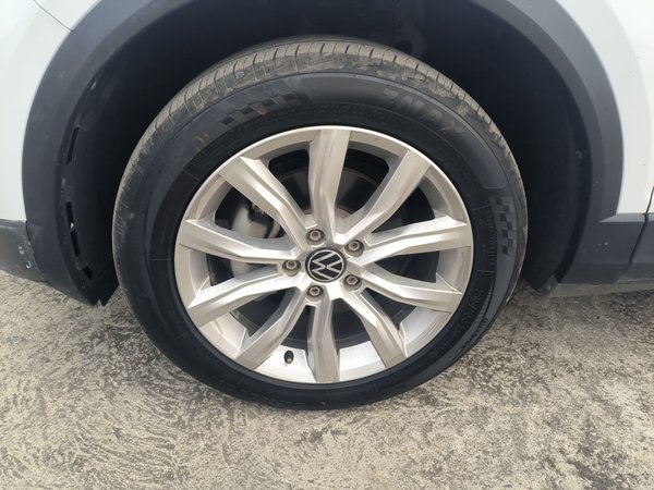 Volkswagen T-Roc 2021, 62400 км, за 10881 USD - фото 9