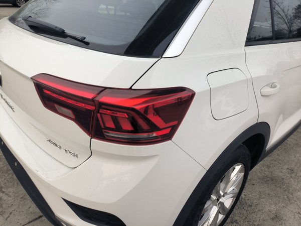 Volkswagen T-Roc 2021, 62400 км, за 10881 USD - фото 8