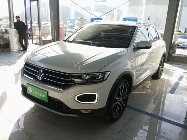 Volkswagen T-Roc · 2021 год
