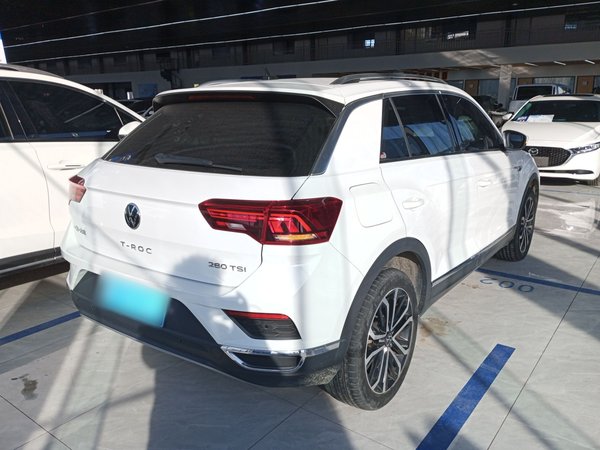 Volkswagen T-Roc 2021, 65500 км, за 15356 USD - фото 7