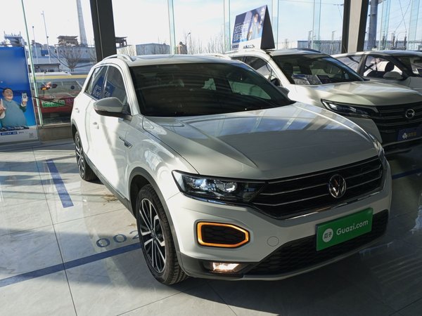 Volkswagen T-Roc 2021, 65500 км, за 15356 USD