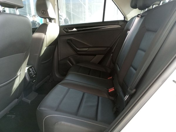 Volkswagen T-Roc 2021, 65500 км, за 15356 USD - фото 22