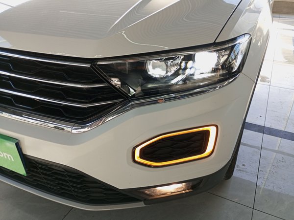 Volkswagen T-Roc 2021, 65500 км, за 15356 USD