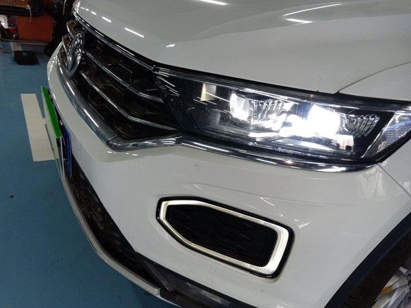 Volkswagen T-ROC 2022 280TSI DSG Two-Wheel Drive Elite PLUS, 2022 года