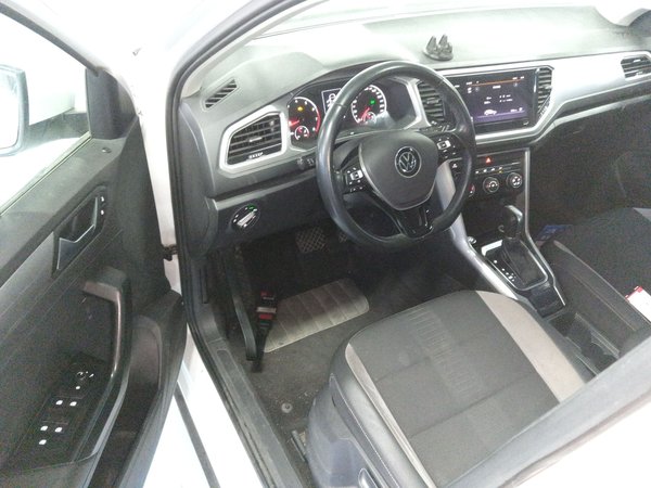 Volkswagen T-Roc 2022, 108400 км, за 12227 USD - фото 21