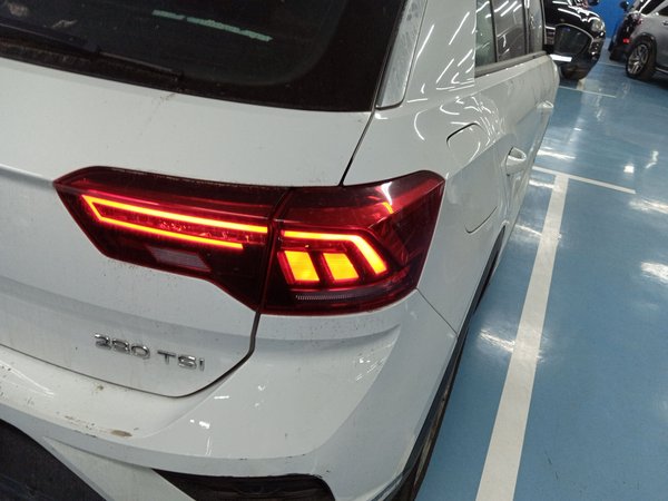 Volkswagen T-Roc 2022, 108400 км, за 12227 USD - фото 8