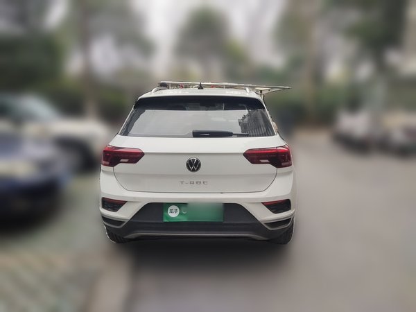 Volkswagen T-ROC 2022, 38000 км, за 15483 USD