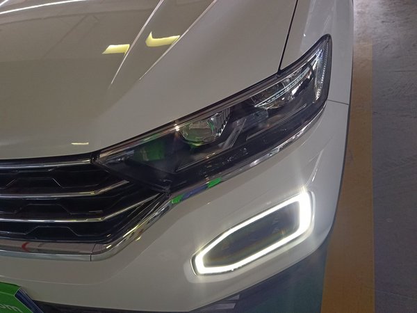 Volkswagen T-ROC 2022 280TSI DSG Two-Wheel Drive Elite PLUS, 2022 года