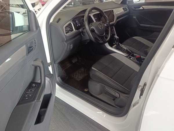 Volkswagen T-Roc 2022, 56800 км, за 14431 USD - фото 22