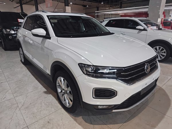 Volkswagen T-ROC 2022 280TSI DSG Two-Wheel Drive Elite PLUS, 2022 года