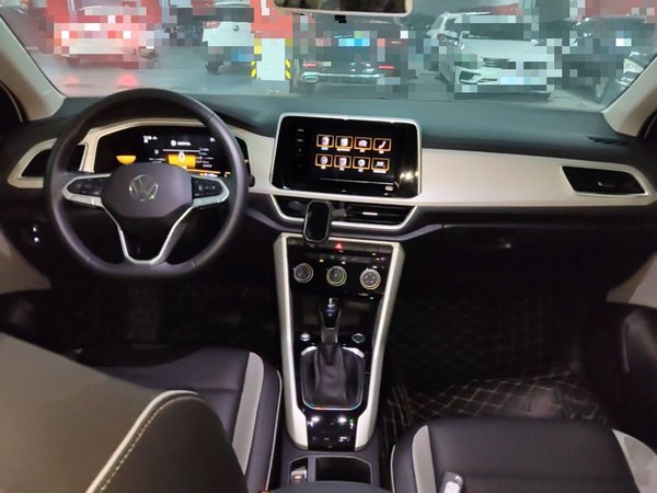 Volkswagen T-ROC 2023, 14200 км, за 18883 USD - фото 18