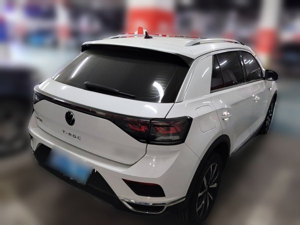 Volkswagen T-ROC 2023, 14200 км, за 18883 USD - фото 6