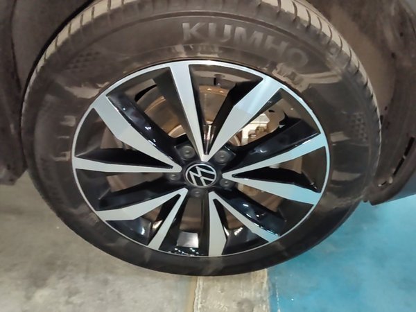 Volkswagen T-ROC 2023, 14200 км, за 18883 USD - фото 8