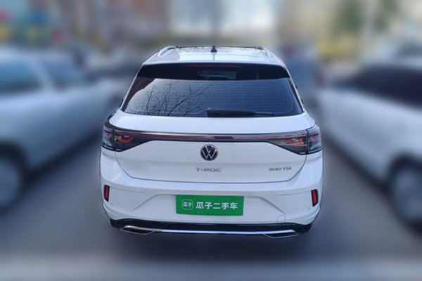 Volkswagen T-ROC 2023, 25700 км, за 17846 USD