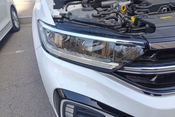 Volkswagen T-ROC 2023, 25700 км, за 17846 USD - фото 7