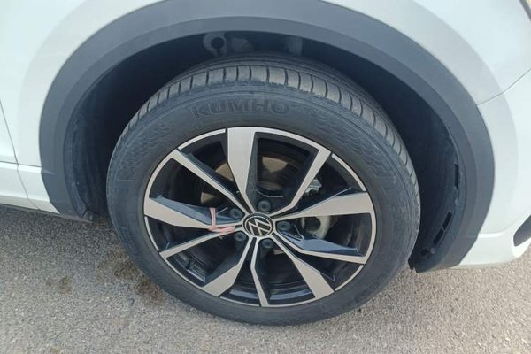 Volkswagen T-ROC 2023, 25700 км, за 17846 USD - фото 8