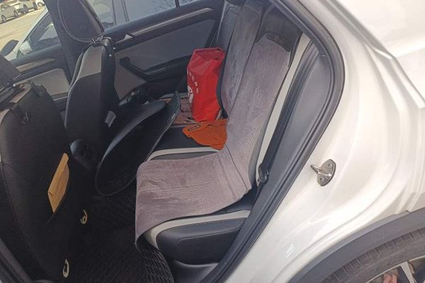 Volkswagen T-ROC 2023, 25700 км, за 17846 USD - фото 20