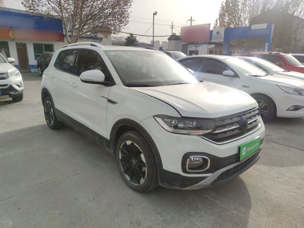 Volkswagen Tacqua 2021 200TSI DSG JoyConnect Edition, 2021 года