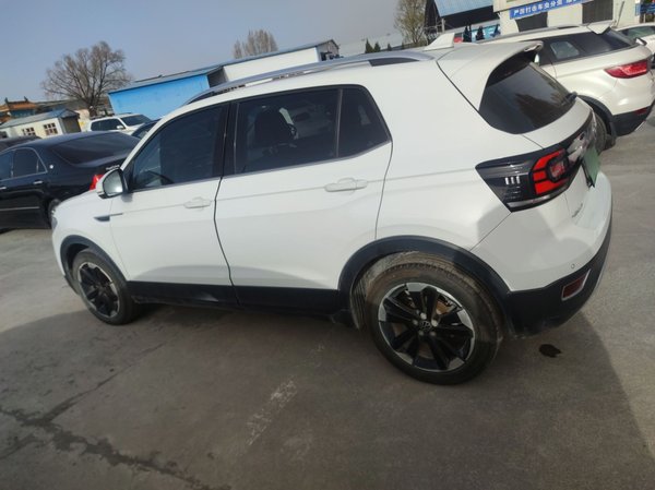 Volkswagen Tacqua 2021, 97700 км, за 10327 USD