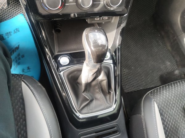 Volkswagen Tacqua 2021, 97700 км, за 10327 USD - фото 17