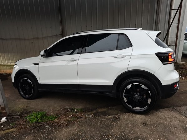 Volkswagen Tacqua 2021, 68900 км, за 11727 USD