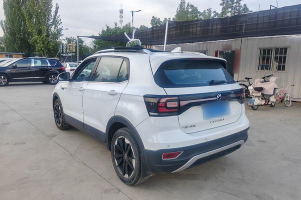 Volkswagen Tacqua 2021, 72700 км, за 11445 USD