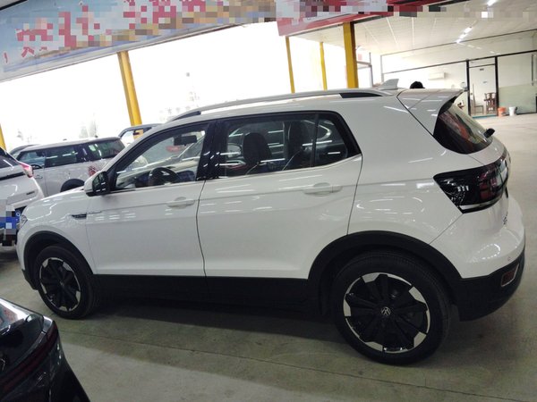 Volkswagen Tacqua 2021, 83600 км, за 11209 USD