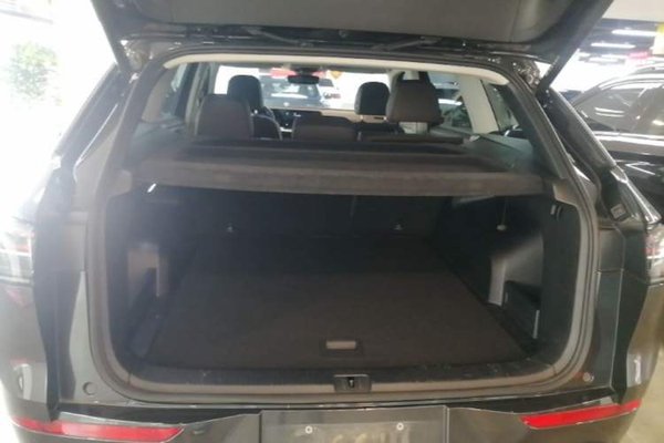 Volkswagen Tavendor 2023, 11600 км, за 28305 USD - фото 9