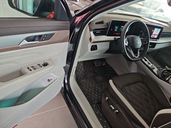 Volkswagen Tavendor 2023, 1400 км, за 29313 USD - фото 19