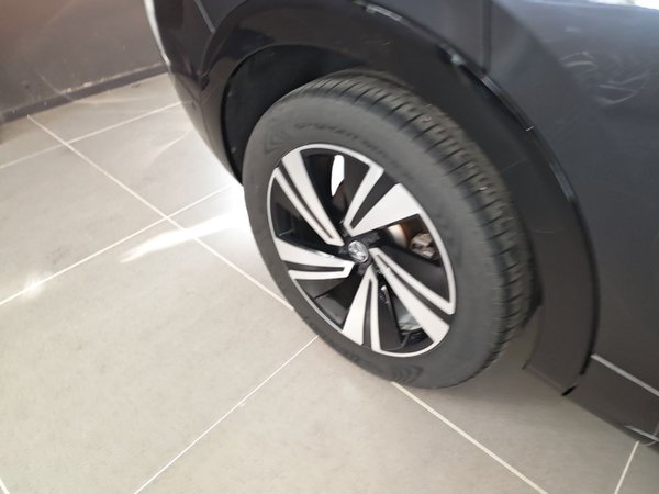 Volkswagen Tavendor 2023, 1400 км, за 29313 USD - фото 10