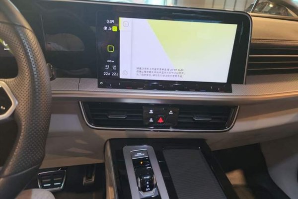 Volkswagen Tavendor 2023, 2400 км, за 29710 USD - фото 16