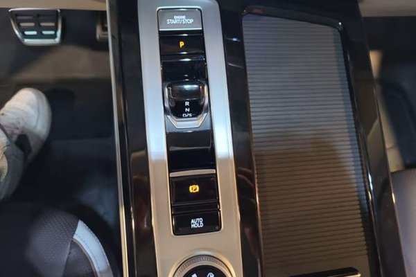 Volkswagen Tavendor 2023, 2400 км, за 29710 USD - фото 17