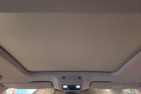 Volkswagen Tavendor 2023, 2400 км, за 29710 USD - фото 21