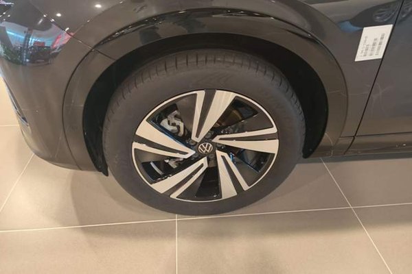 Volkswagen Tavendor 2023, 2400 км, за 29710 USD - фото 8