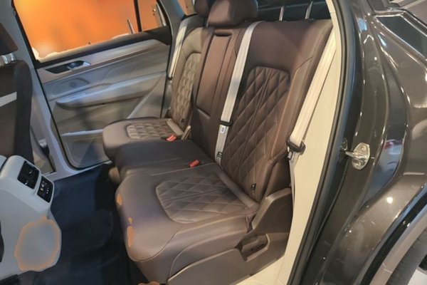 Volkswagen Tavendor 2023, 2400 км, за 29710 USD - фото 20