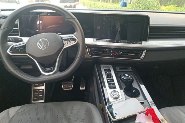 Volkswagen Tavendor 2024, 25099 км, за 28830 USD - фото 9