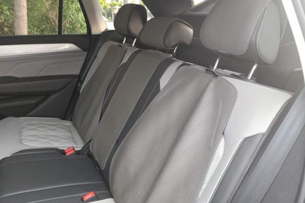 Volkswagen Tavendor 2024, 25099 км, за 28830 USD - фото 17