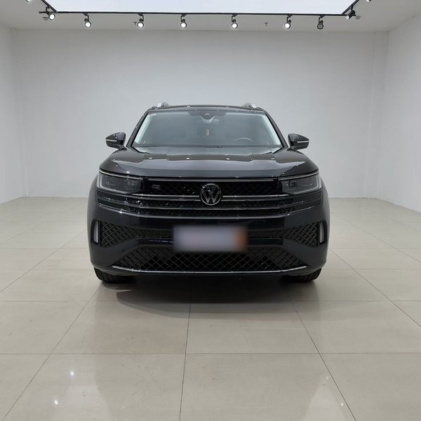 Volkswagen Tavendor 2024, 31600 км, за 31302 USD