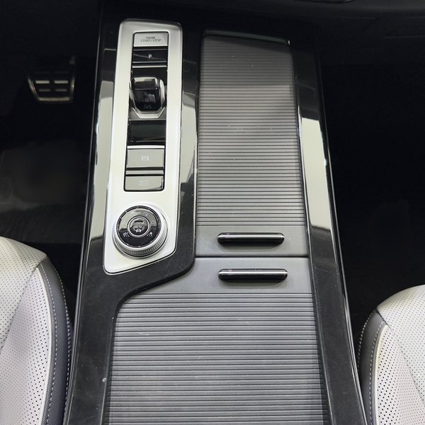 Volkswagen Tavendor 2024, 31600 км, за 31302 USD - фото 13
