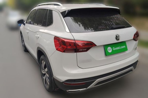 Volkswagen Tayron 2019, 64000 км, за 12946 USD