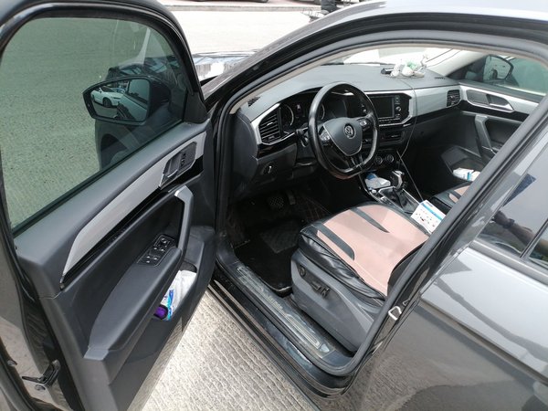 Volkswagen Tayron 2019, 56300 км, за 12030 USD - фото 17