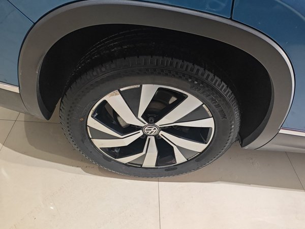 Volkswagen Tayron 2019, 102300 км, за 13141 USD - фото 10