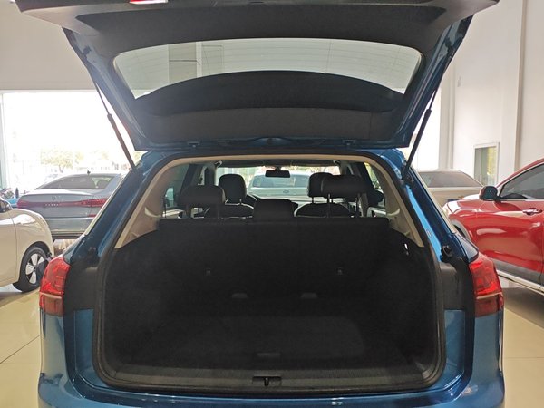 Volkswagen Tayron 2019, 102300 км, за 13141 USD - фото 22