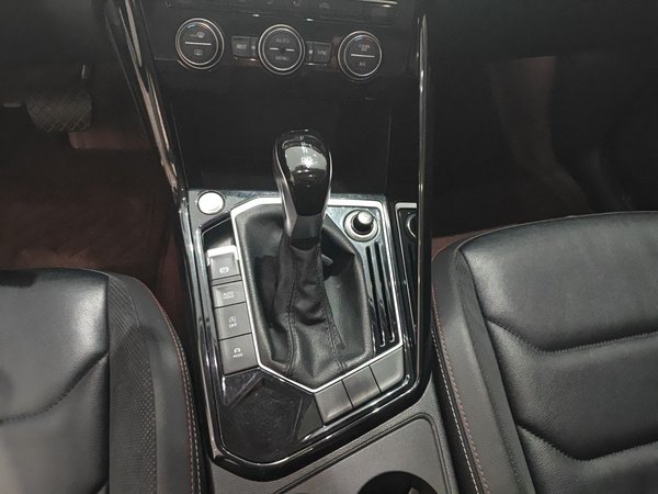 Volkswagen Tayron 2019, 102300 км, за 13141 USD - фото 17