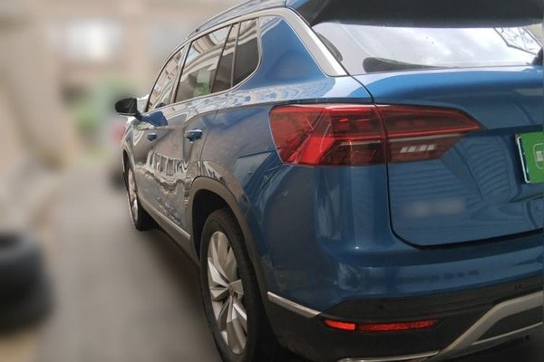 Volkswagen Tayron 2019, 65300 км, за 10900 USD