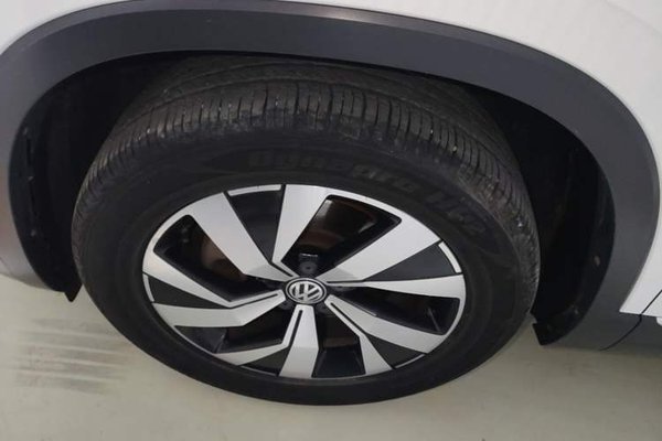 Volkswagen Tayron 2019, 68100 км, за 13689 USD - фото 10