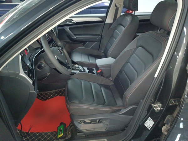 Volkswagen Tayron 2020, 43900 км, за 14670 USD - фото 16